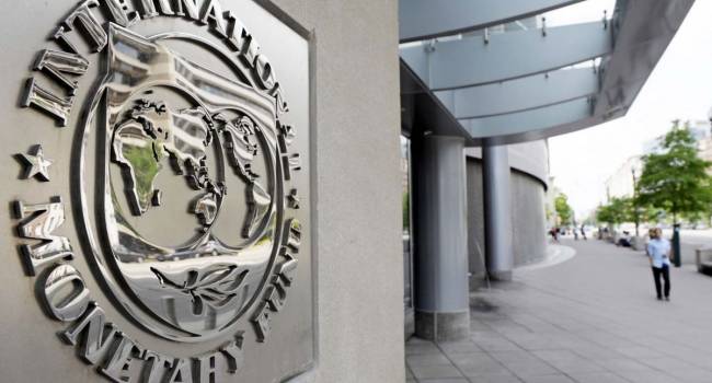 «Две трети доходной части госбюджета - это займы»: Эксперт утверждает, что нынешняя украинская власть держится на плаву лишь благодаря подачкам МВФ
