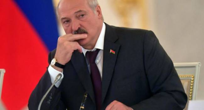 «Он уже бывший президент»: Эксперт рассказал о неизбежной отставке Лукашенко