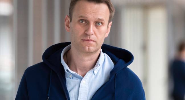 «Пришёл купаться. Жду, когда принесут самогон»: Алексей Навальный жестко потролил российскую власть 