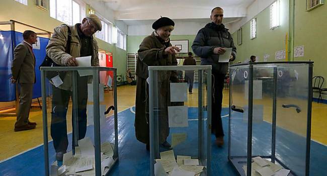 Политолог: эти выборы станут уникальными – в некоторых регионах явка не превысит 25-30% Политолог: эти выборы станут уникальными – в некоторых регионах явка не превысит 25-30%