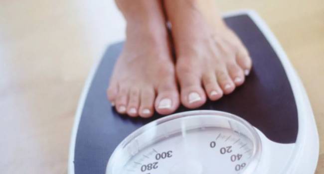 «Это маленькая хитрость»: эксперты назвали самый простой способ похудеть