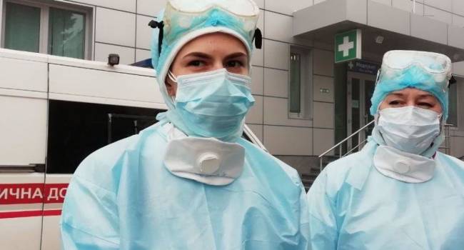 Кличко рассказал об увольнении почти 8000 медиков из столичных больниц 