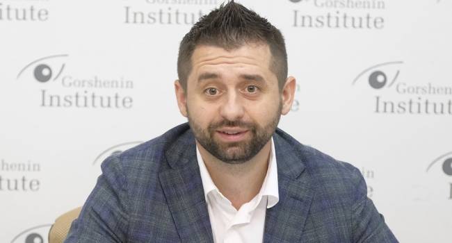 «Только контрактники, и больше никого»: Арахамия сделал заявление об армии Украины «Только контрактники, и больше никого»: Арахамия сделал заявление об армии Украины