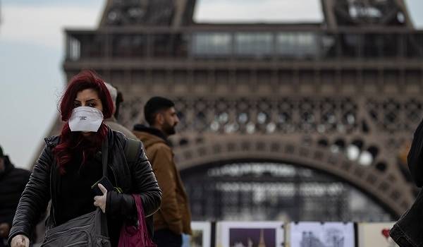 Во Франции за сутки 32 тысячи случаев коронавируса: в стране введен режим ЧП 