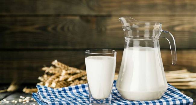 «Соблюдайте меру»: медики рассказали о вреде молока 