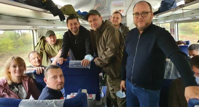 Блогер: на Донбасс «лугам» надо было ехать в 2014 году – воевать, волонтерить, а не сейчас за два дня до выборов