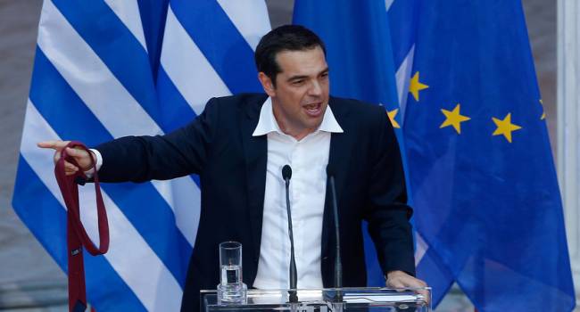 «Всплеск коронавируса»: Греция бьет тревогу и вводит комендантский час 
