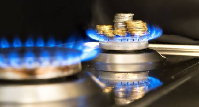 Политолог о росте цены на газ для населения: Зеленский критиковал Порошенко за высокие тарифы, а теперь сам же их и повышает