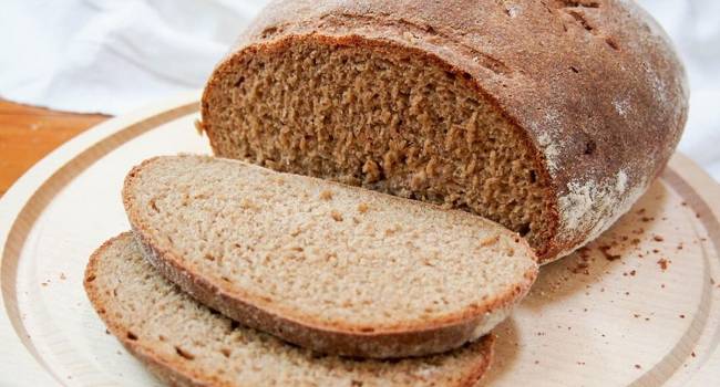 Можно ли есть хлеб на диете: развенчиваем очередной миф