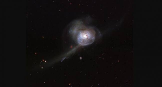 Столкновение двух галактик: ученые НАСА показали самое редкое явление в космосе