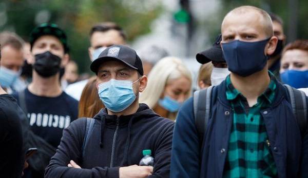 COVID-19 не думает отступать: в Украине за сутки впервые более 11 тысяч новых случаев COVID-19 не думает отступать: в Украине за сутки впервые более 11 тысяч новых случаев