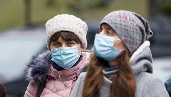 Просто сделали меньше тестов:  в Украине менее 10 тысяч случаев коронавируса за сутки  