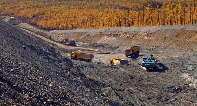  В России резко сократилась добыча угля: названа причина 