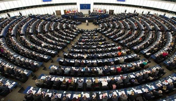 Европарламент против роспуска Конституционного суда Украины 