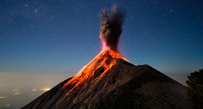 Может произойти в любой момент: ученые предупредили о мощном извержении вулкана в Европе