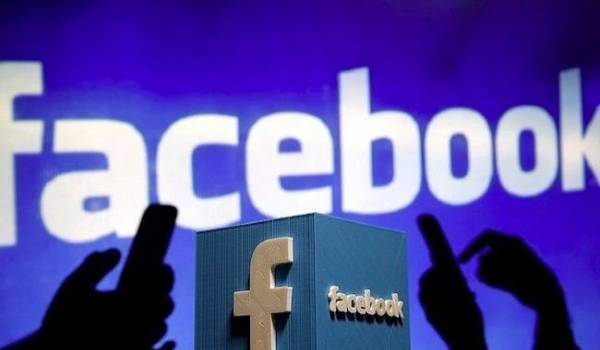  Соцсеть Facebook удалила страницу приверженцев Трампа, призывавших к насилию