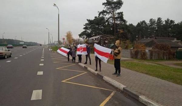 В центр Минска уже полным ходом стягивают военную технику: в городе состоится Марш народовластия 