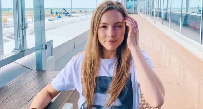 Шоптенко рассказала, что ее 2-летний сын каждый раз, когда она возвращается домой со съемок с ярким макияжем, просит его смыть
