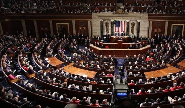 СМИ: демократы сохранили лидерство в Палате представителей США