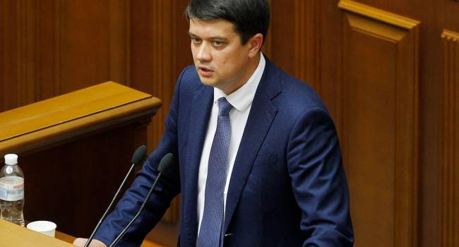 Спикер парламента Украины Разумков заразился коронавирусом 