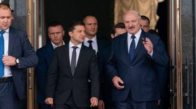«Позорное подыгрывание Евросоюзу»: Лукашенко пригрозил Зеленскому санкциями