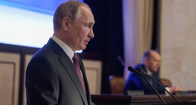 Яковенко: Путинская Россия живет в параллельной вселенной, где Земля плоская, а Трамп является президентом США Яковенко: Путинская Россия живет в параллельной вселенной, где Земля плоская, а Трамп является президентом США