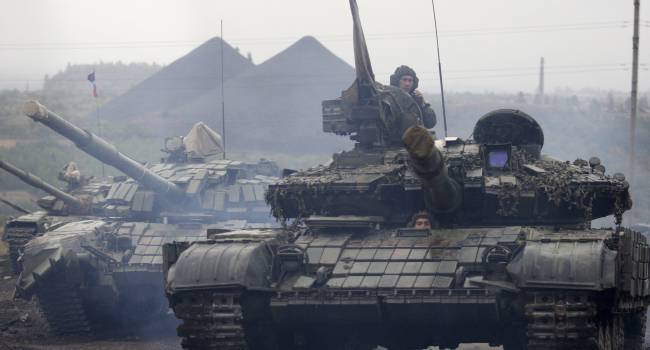«Может быть очень жарко»: РФ перебросила в Карабах РСЗО «Град» и танки для миротворцев 