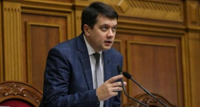 Ермак вряд ли оценил шутку Разумкова о президентских амбициях