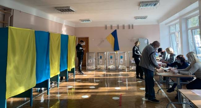Магера: на заполнение бюллетеня сегодня уйдет 5-6 секунд, очередей на избирательных участках нету, поспешите, кто еще не проголосовал Магера: на заполнение бюллетеня сегодня уйдет 5-6 секунд, очередей на избирательных участках нету, поспешите, кто еще не проголосовал