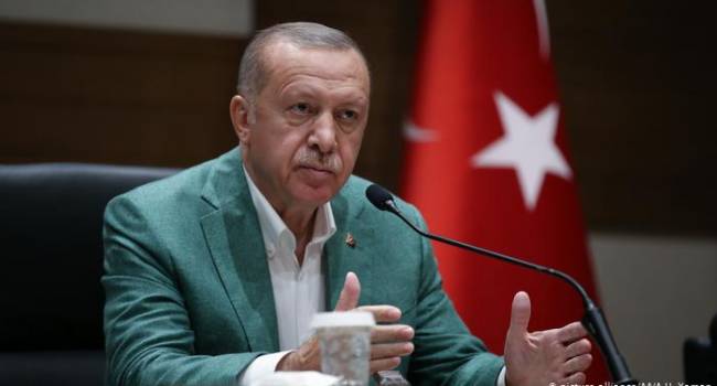 «А что скажет Зеленский?»: Эрдоган пообещал туркам бесплатную вакцинацию от коронавируса