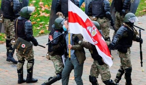  �������������� �������� ������� 900 ��������� ��� ������������� ������� 