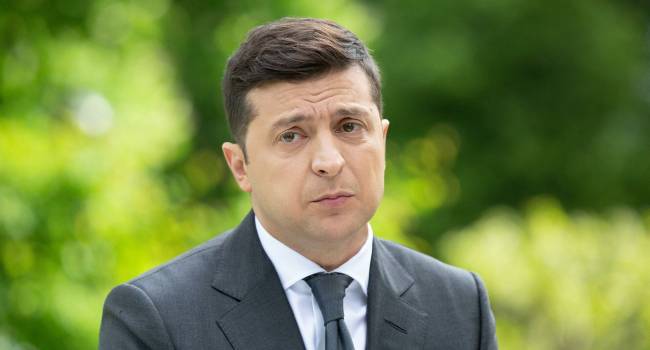 Кочетков: Даже если сам Зеленский не имеет с этого ни копейки, схемы ложатся пятном на его репутацию