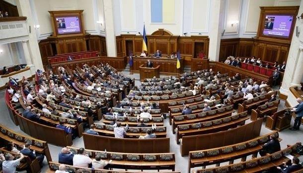 Депутаты Рады проголосовали за выделение ФОПам по 8 тысяч гривен  