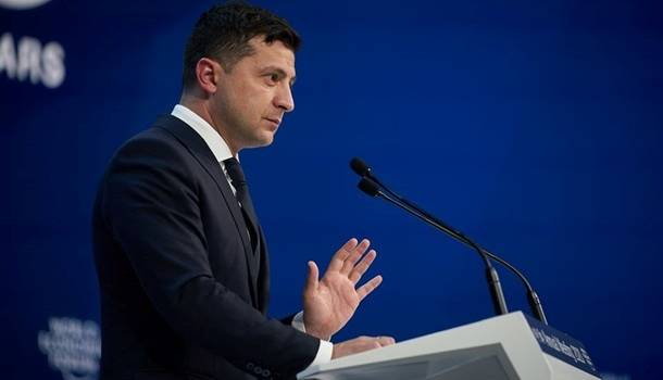 Зеленский заверил, что сокращения расходов на оборону не будет 