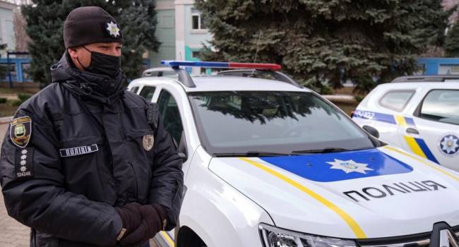 В Киеве полиция усилила охрану у здания ОПУ