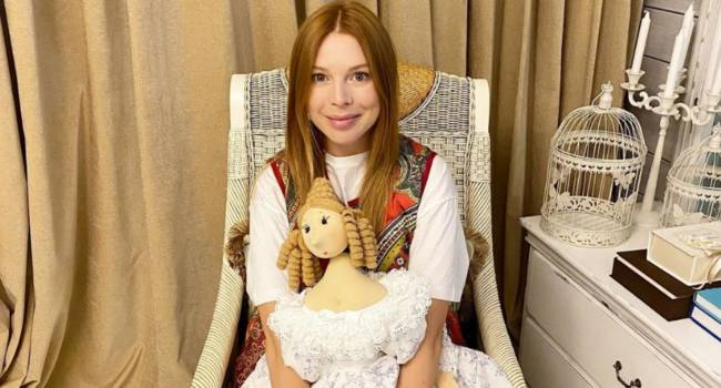 «А вот и мой «Золотой Граммофон» в этом году»: Наталья Подольская показала трогательное фото с крестин сына 
