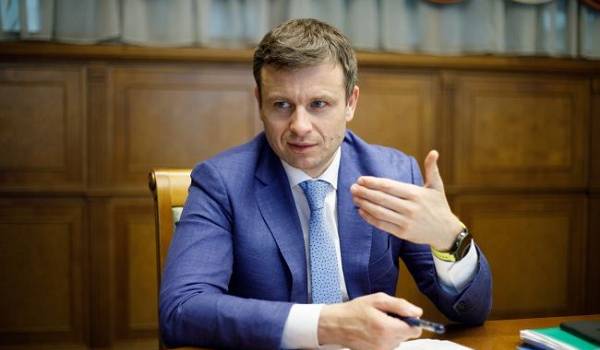 «Каждый найдет что-то для себя»: Марченко рассказал, кому в 2021 году повысят зарплаты