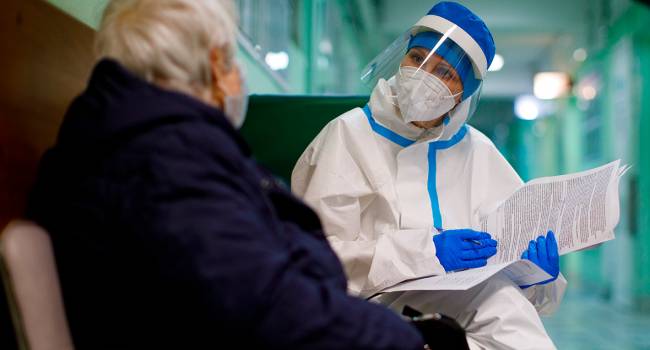 «Лондон наглухо закроют»: В Британии обнаружен новый штамм «очень заразного коронавируса»