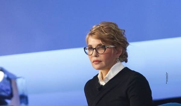 Политолог: украинцам надоела некомпетентность власти, они не видят альтернативы Тимошенко 