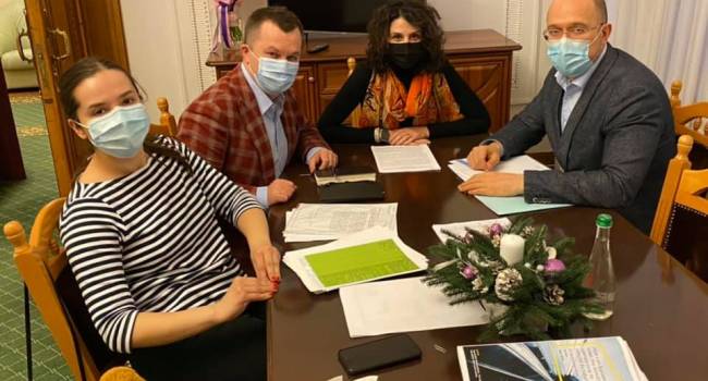 Омелян: когда вам Зеленский будет рассказывать, что он хороший, а проблема в правительстве или парламенте – покажите ему это фото Омелян: когда вам Зеленский будет рассказывать, что он хороший, а проблема в правительстве или парламенте – покажите ему это фото