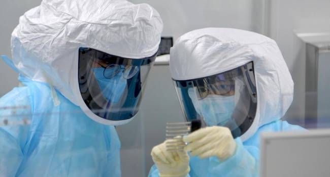 «Договор заключен. Ждем поставок»: В Минздраве сообщили об ожидании 1,8 миллиона доз вакцин из Китая