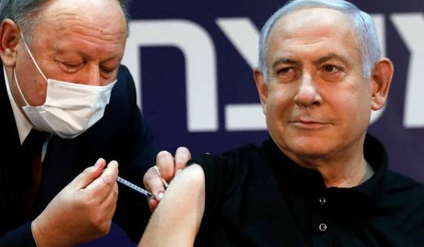 Израиль стал лидером по вакцинации от коронавируса 