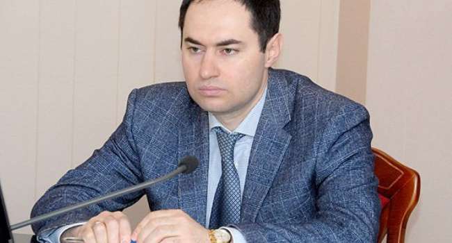 Дальше выведение из-под люстрации самого Захарченко: Окружной админсуд Киева реабилитировал еще одного «орла Януковича» Дальше выведение из-под люстрации самого Захарченко: Окружной админсуд Киева реабилитировал еще одного «орла Януковича»