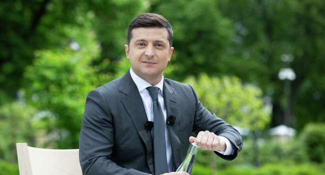 Нардеп: судя по всему, Зеленскому объяснили, что газ – тема не менее интересная, чем дороги и для него, и для его друзей с олигархического пула Нардеп: судя по всему, Зеленскому объяснили, что газ – тема не менее интересная, чем дороги и для него, и для его друзей с олигархического пула
