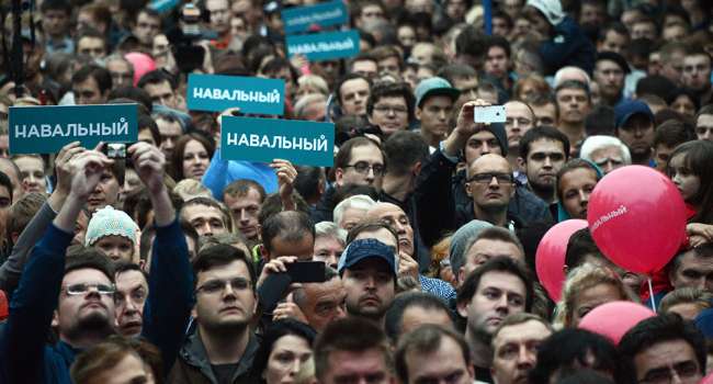 «Беларусь №2?»: Арестованный Навальный призвал граждан России выходить на митинги «Беларусь №2?»: Арестованный Навальный призвал граждан России выходить на митинги