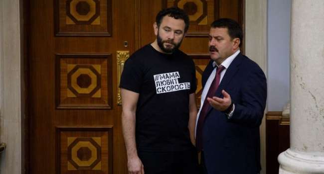 Ветеран АТО: за вмешательство в выборы США будут драть со знанием дела. Вывернут мехом во внутрь. Деркачей, Ермаков, Куликов, Дубинских и так далее Ветеран АТО: за вмешательство в выборы США будут драть со знанием дела. Вывернут мехом во внутрь. Деркачей, Ермаков, Куликов, Дубинских и так далее