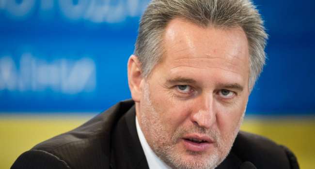 Блогер: в обдирании денег с украинцев Фирташ переплюнул даже Коломойского с Ахметовым Блогер: в обдирании денег с украинцев Фирташ переплюнул даже Коломойского с Ахметовым