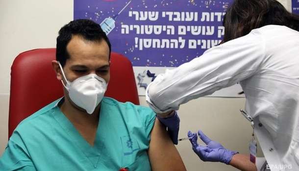 Эксперт из Израиля поставил под сомнение эффективность вакцины Pfizer