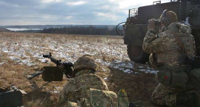 «Тяжелое…»: Военкор рассказал о состоянии раненного боевиками украинского защитника 