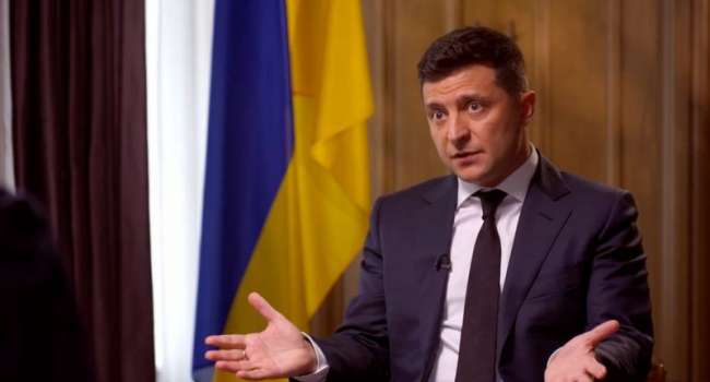 Журналист: вакцины – нет, экономика продолжает падение, но главное же, что не Порошенко, он же научится?